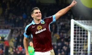 Sam-Vokes-Burnley